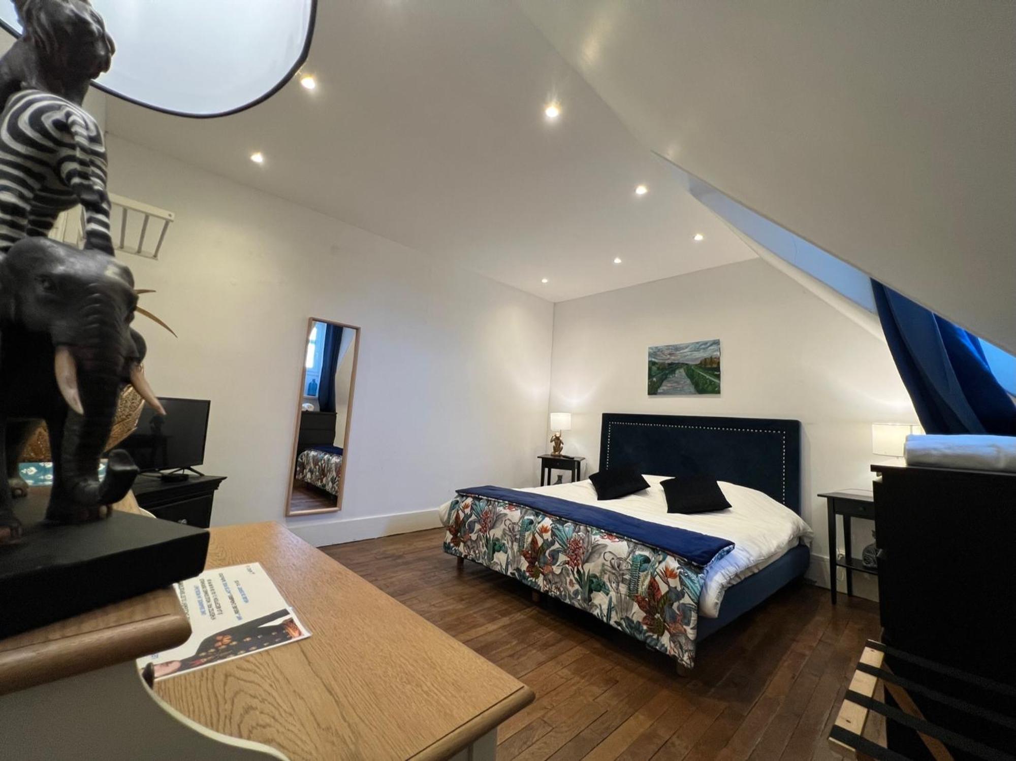 Le Prieure De Buffon Bed & Breakfast Bilik gambar
